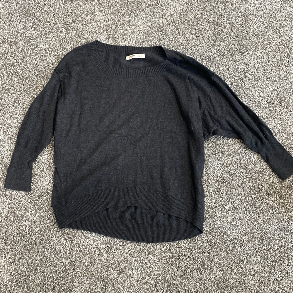 Old navy dark grey thin 3/4 length sleeve sweater
